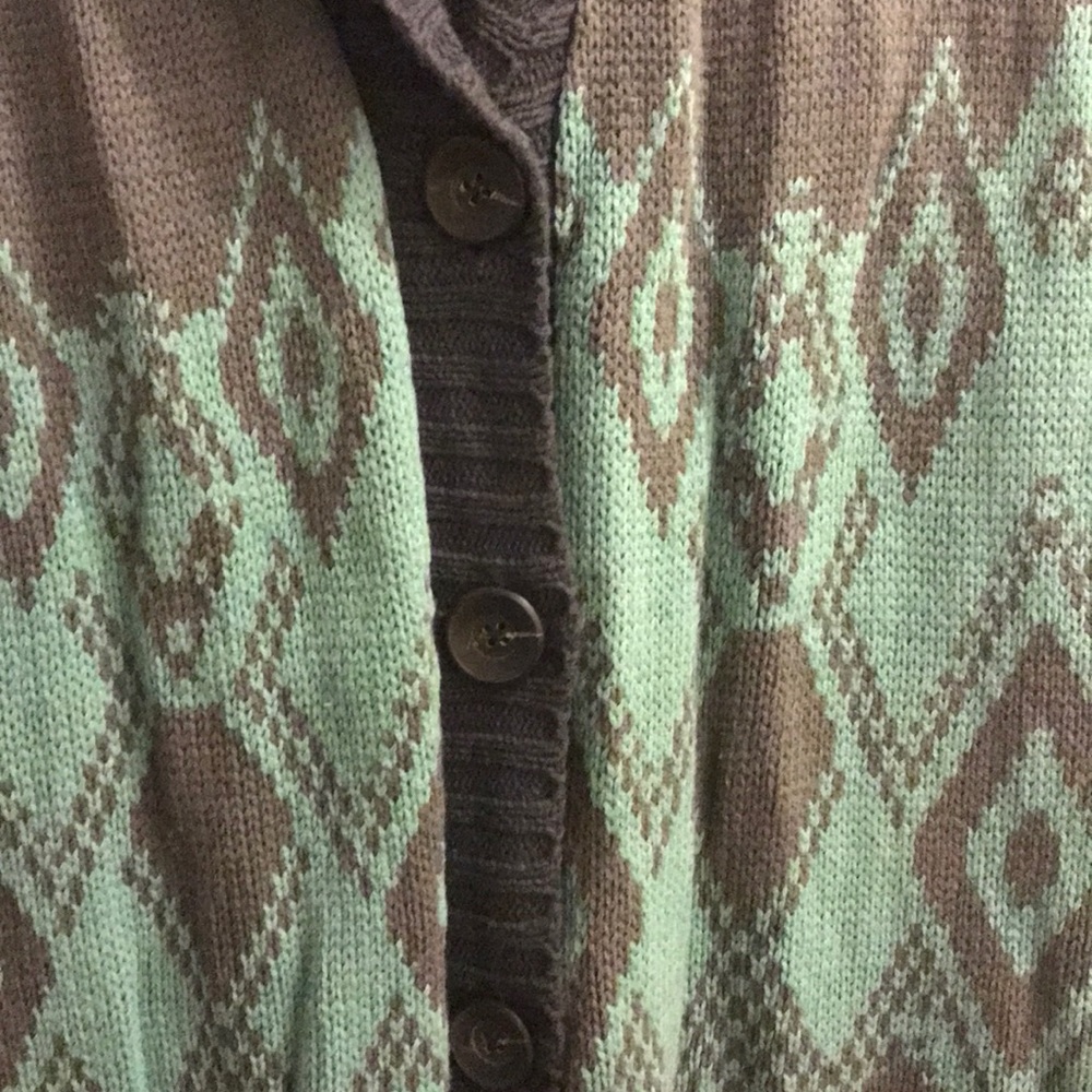 Sweater - Picture 2 of 3
